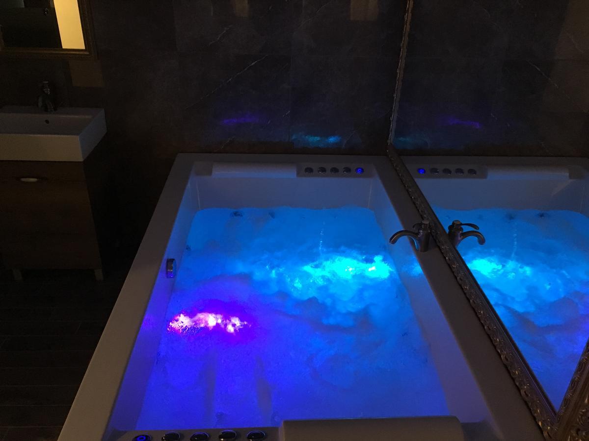 Central Business Apartments Jacuzzi Belgrado Exterior foto